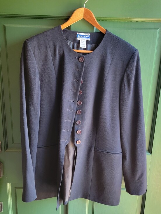 Pendleton Jackets & Blazers - Vintage Pendleton Women's Navy Button-Front Round-Neck Blazer Sz 12